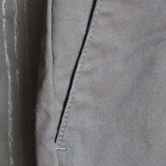 Jacob Bermuda Shorts - Picture 5 of 8